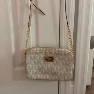 Brand new, never used Michael Kors bag